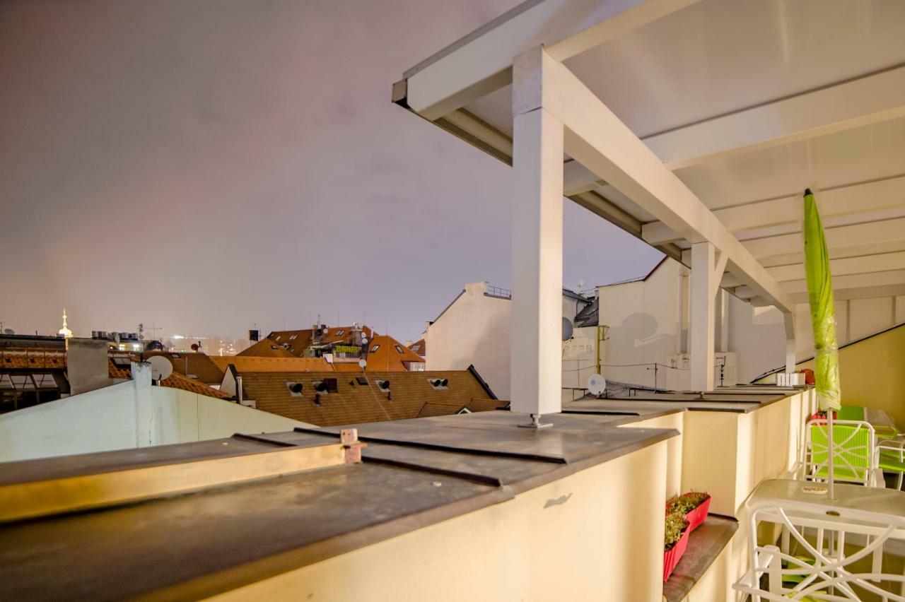 Апартаменти Unique Luxury Loft With Terrace In Old Town Прага Екстер'єр фото